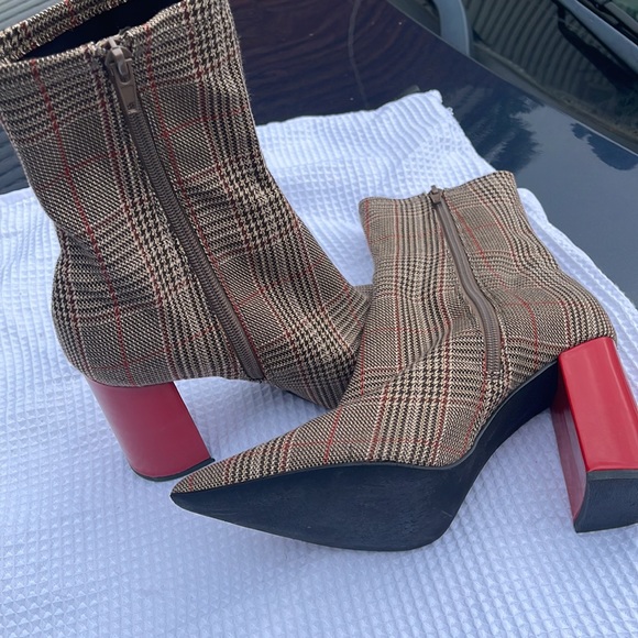 Jeffrey Campbell Booties Sz8 SirenStyle - Picture 2 of 5